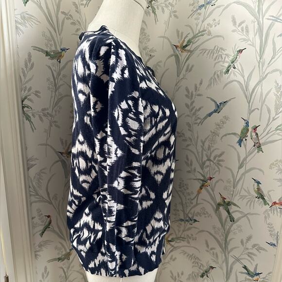 Talbots women’s navy and white pattern cardigan size S - Picture 2 of 5